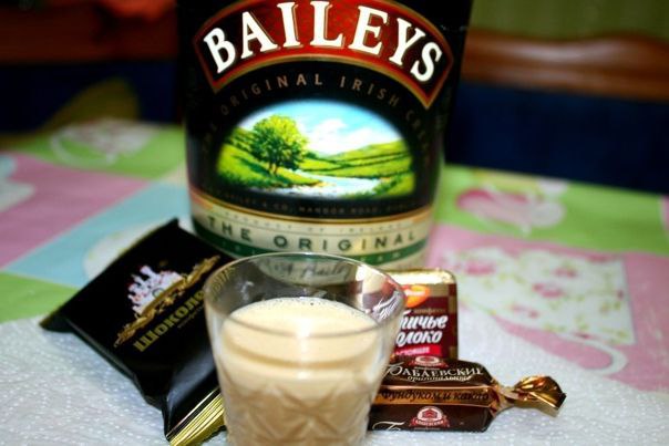 ЛИКЕР Бэйлиз Baileys

Ингредиенты :
сливки (10% ) — 250 мл
сгущенное молоко — 1...